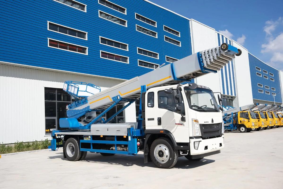 吊罗山乡出租云梯车高空作业车 建筑垃圾搬运